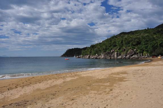 praia de Jabaquara, em Ilhabela, no litoral de São Paulo